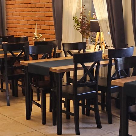 Gosciniec Pod Lilijka Otel Podzamcze  Dış mekan fotoğraf