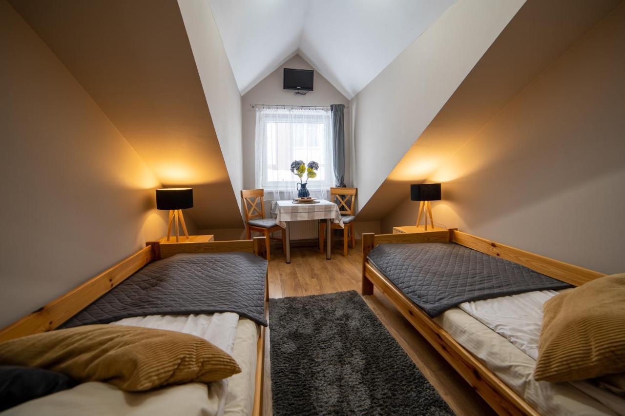 Gosciniec Pod Lilijka Otel Podzamcze  Dış mekan fotoğraf