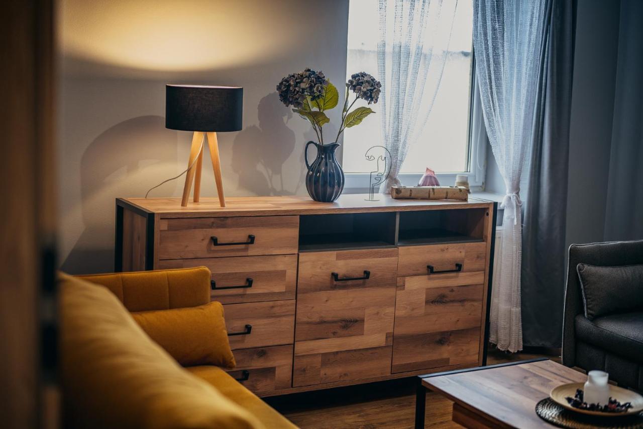 Gosciniec Pod Lilijka Otel Podzamcze  Dış mekan fotoğraf